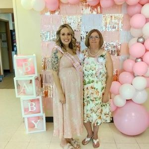 Meet your Posher, Elaine